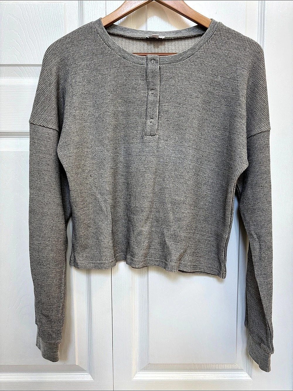 Basic by Priv Gray Cotton Henley Sweater Size XL Like New